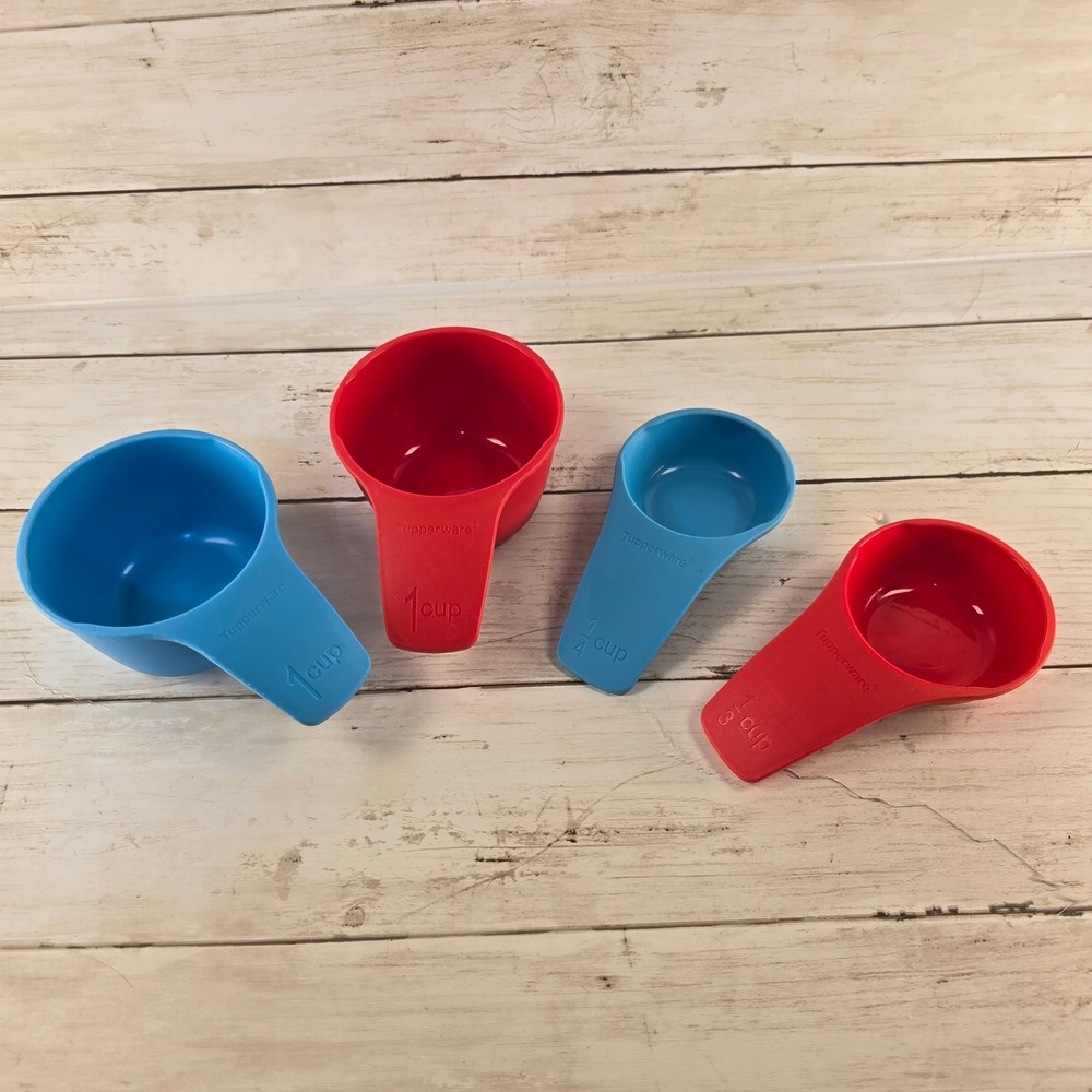 Tupperware Measuring Cups Set of 4 Red and Blue Vintage Nesting Kitchen‎ Tools